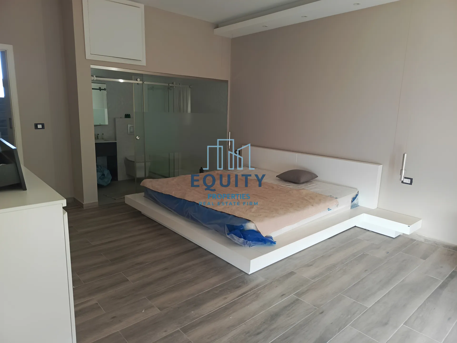 Apartment for Sale in Blat