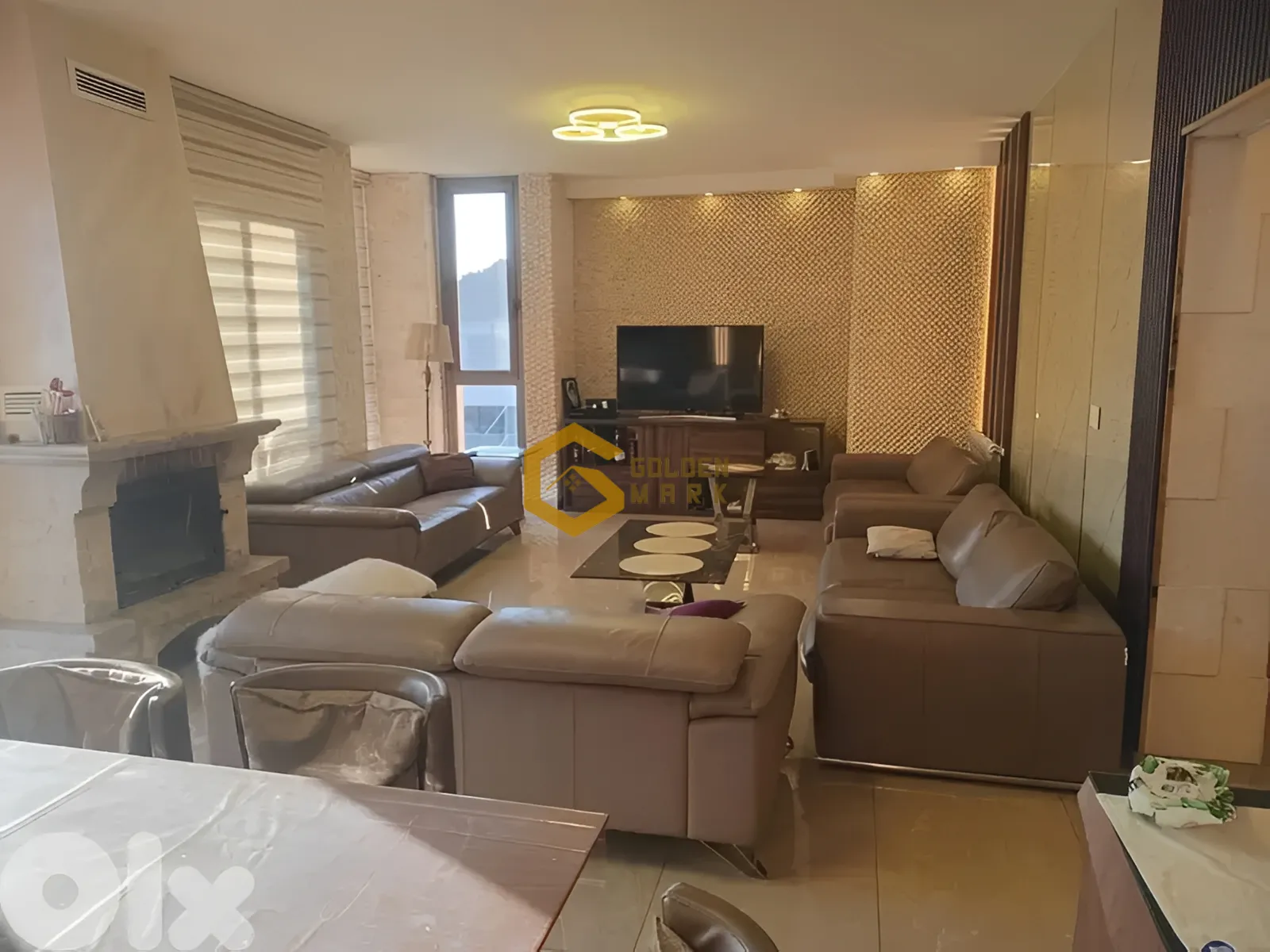 Villa for Sale in Adonis - 6 bed, 7 bath