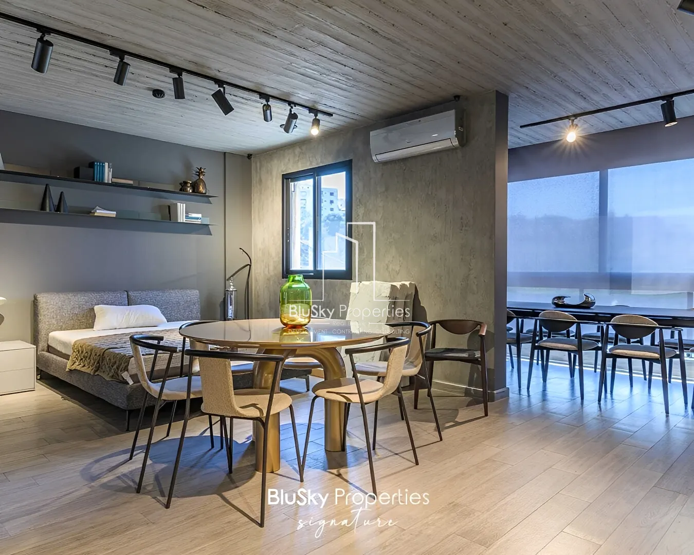 Office for sale in Mansourieh