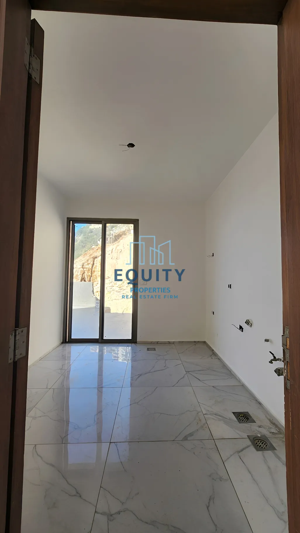 Apartment for sale in Rabweh, Metn, Lebanon - 3 bed, 3 bath