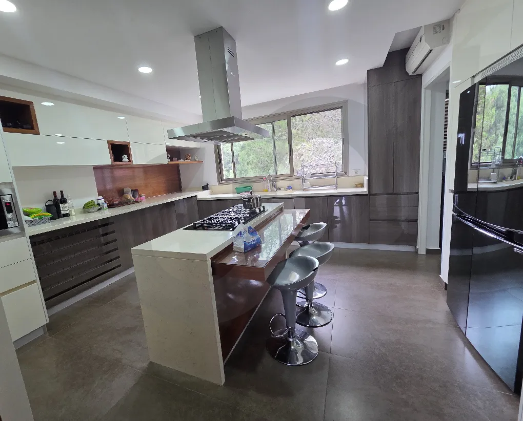 Apartment for Sale in Adma w Dafnah