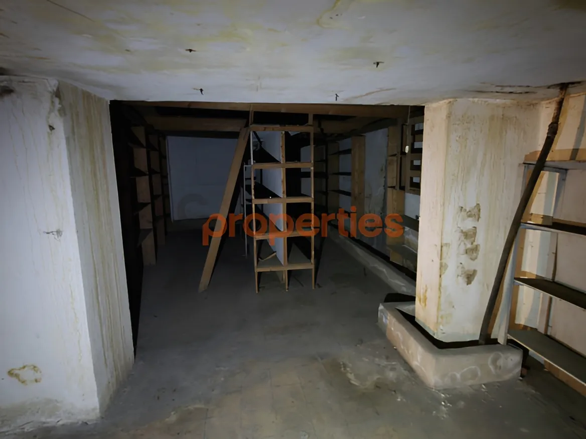 Shop for Sale in Forn El Chebbak