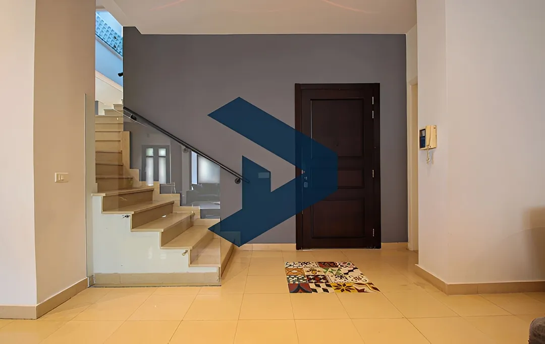 Apartment for rent in Gemmayzeh, Beirut, Lebanon - 4 bed, 6 bath
