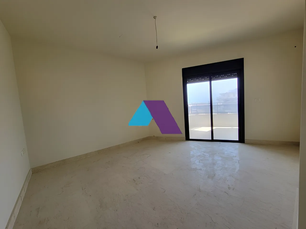 Apartment for Sale in Ballouneh