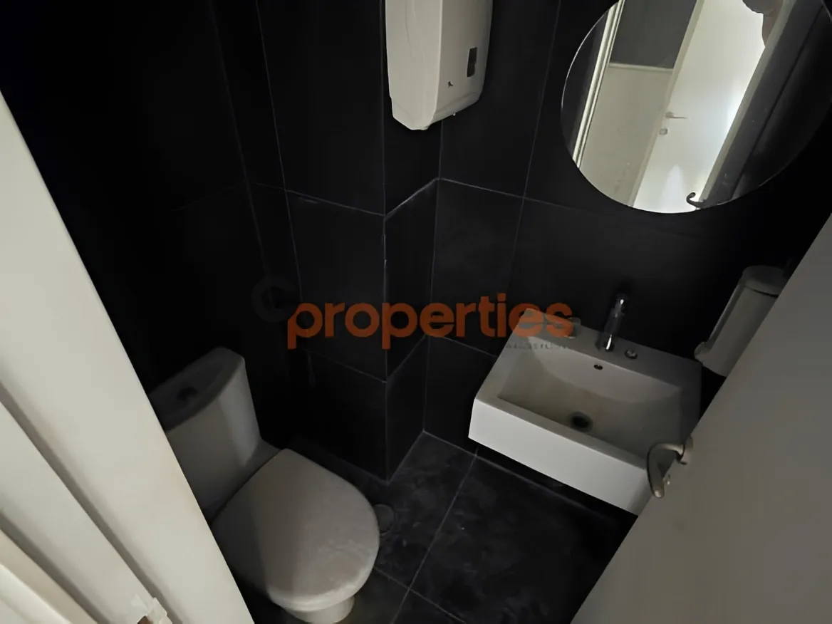 Showroom for Rent in Horch Tabet