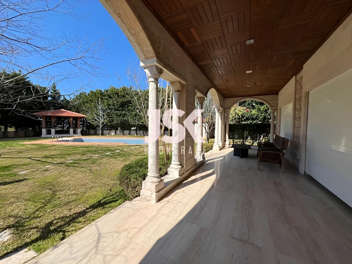 Villa for Sale in Fatqa, Lebanon - 5 bed, 7 bath