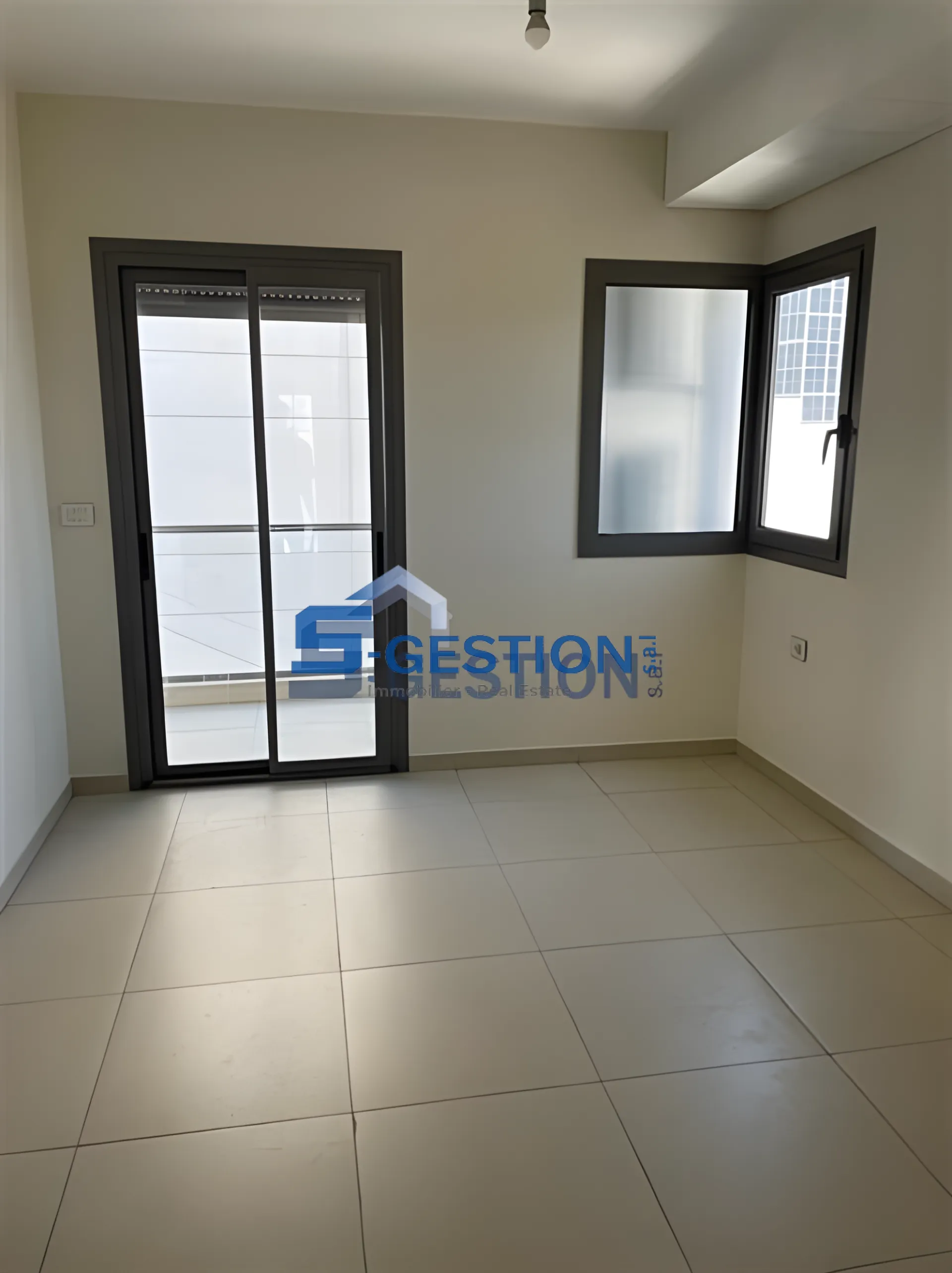 Apartment for Rent in Achrafieh - 3 bed, 4 bath