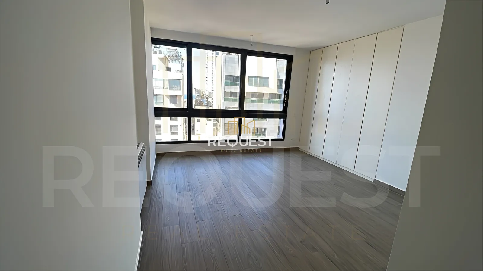 Apartment for sale in Ain el-mreisseh, beirut, lebanon