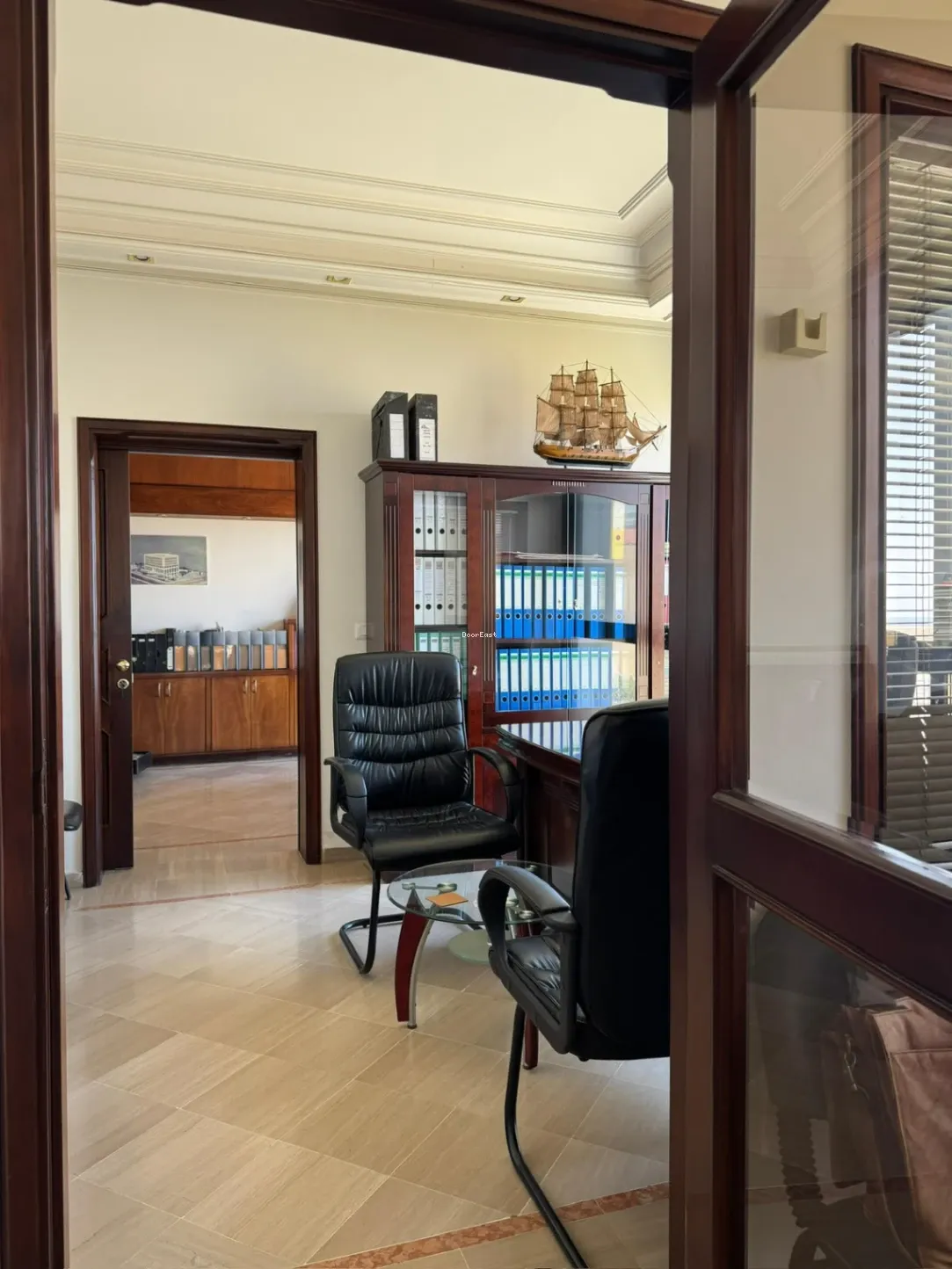 Commercial for rent in Old Saida Road، Bayrut, Lebanon