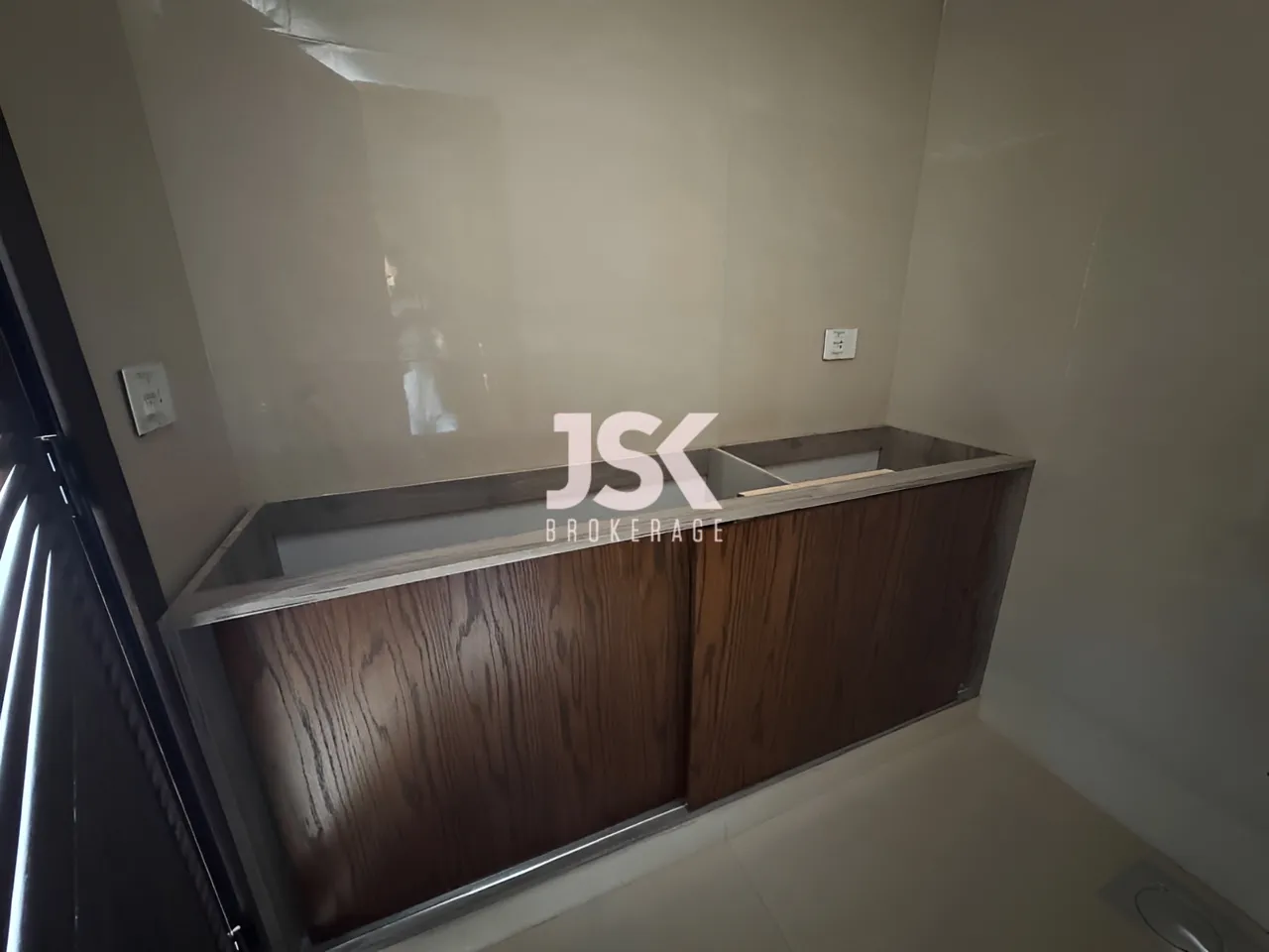 Office for Rent in Adliyeh