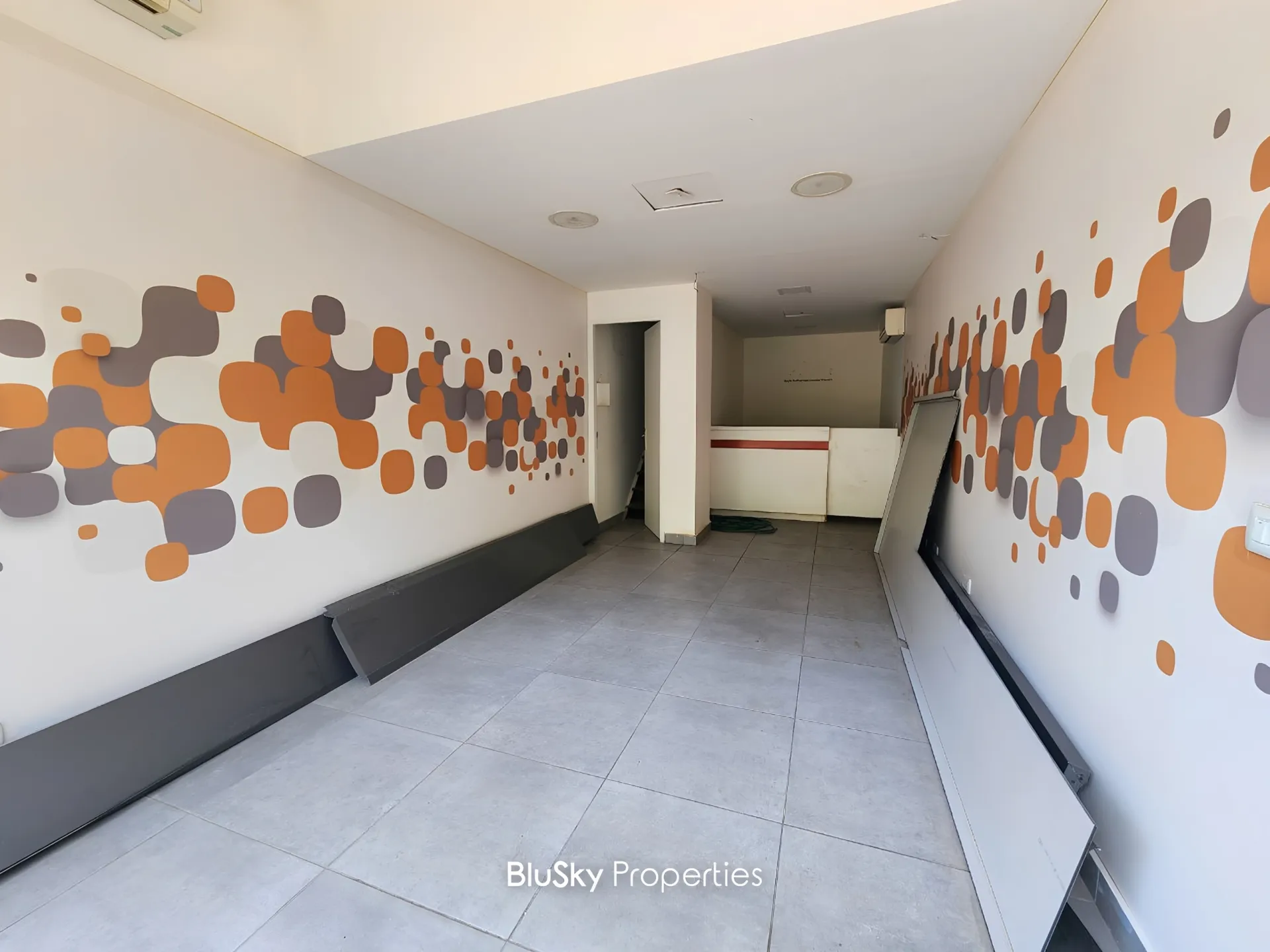 Shop for rent in Horch tabet, lebanon