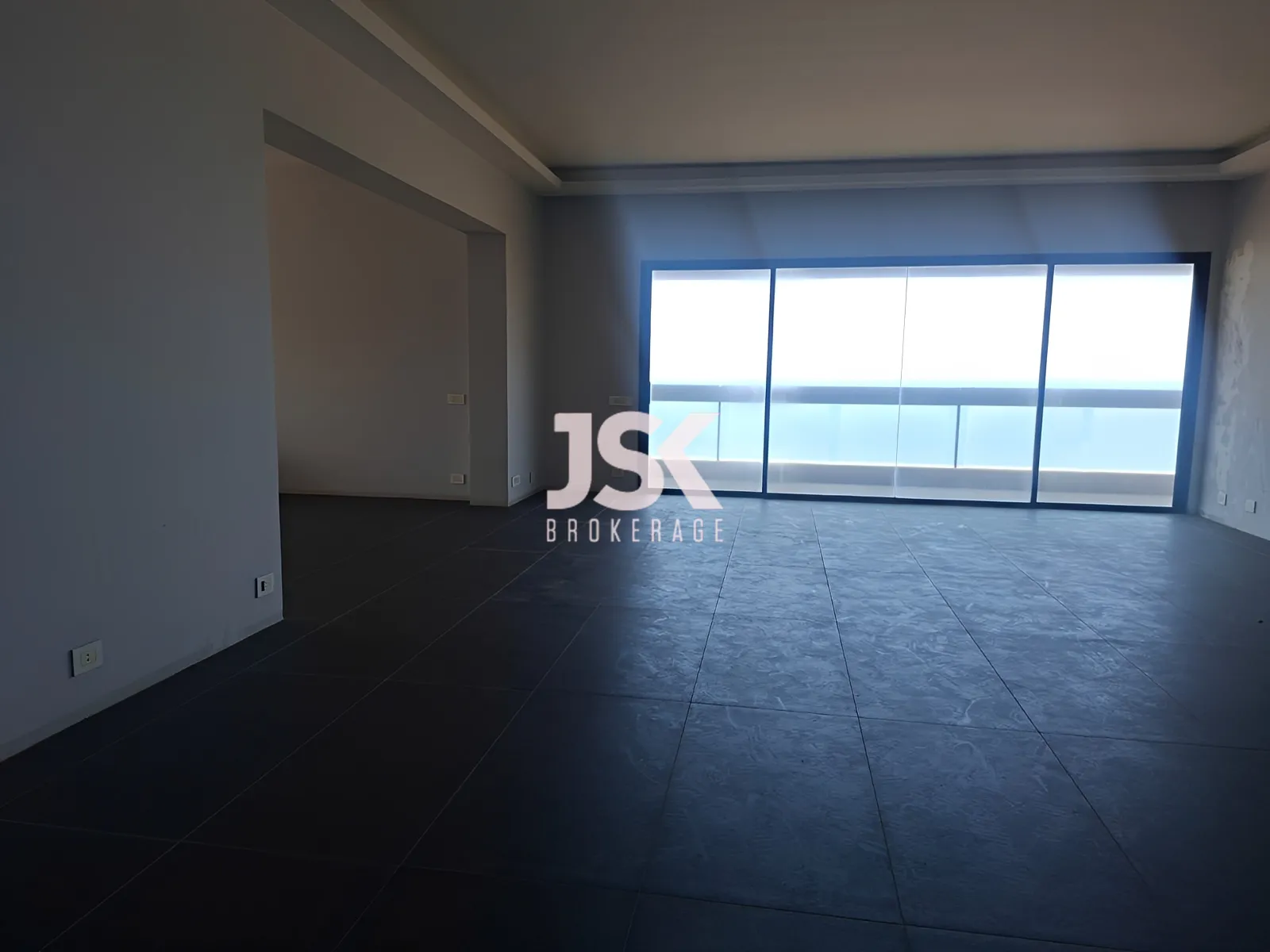 Apartment for Sale in Ramlet El Baida