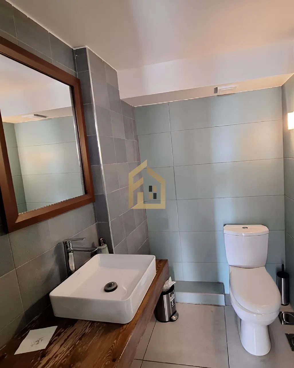Shop for rent in Dbayeh, Lebanon