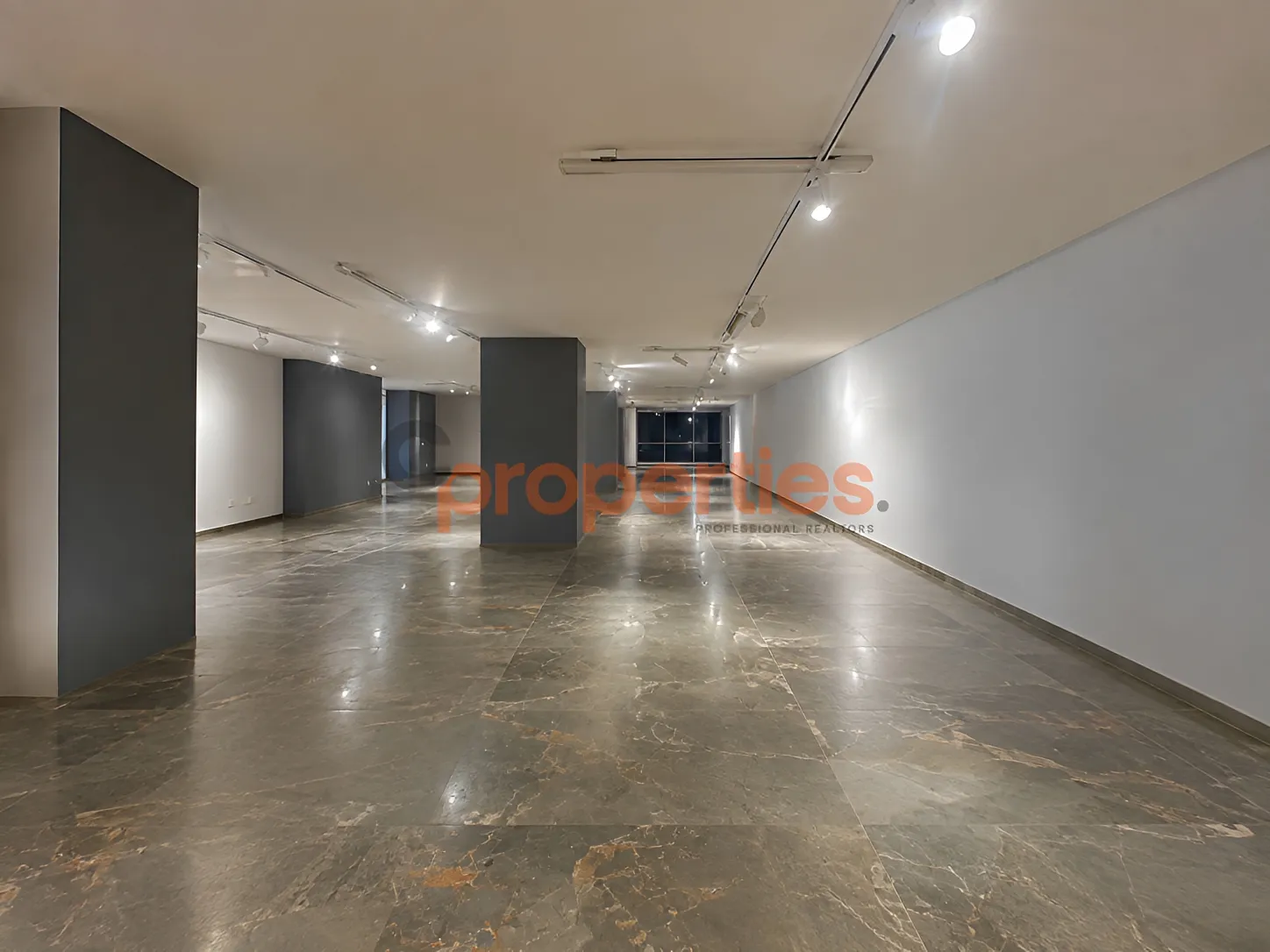 Showroom for Rent in Mansourieh