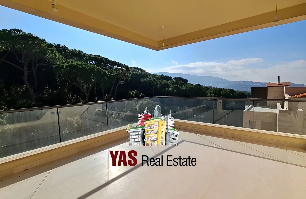 Apartment for Sale in Ballouneh - 5 bed, 6 bath