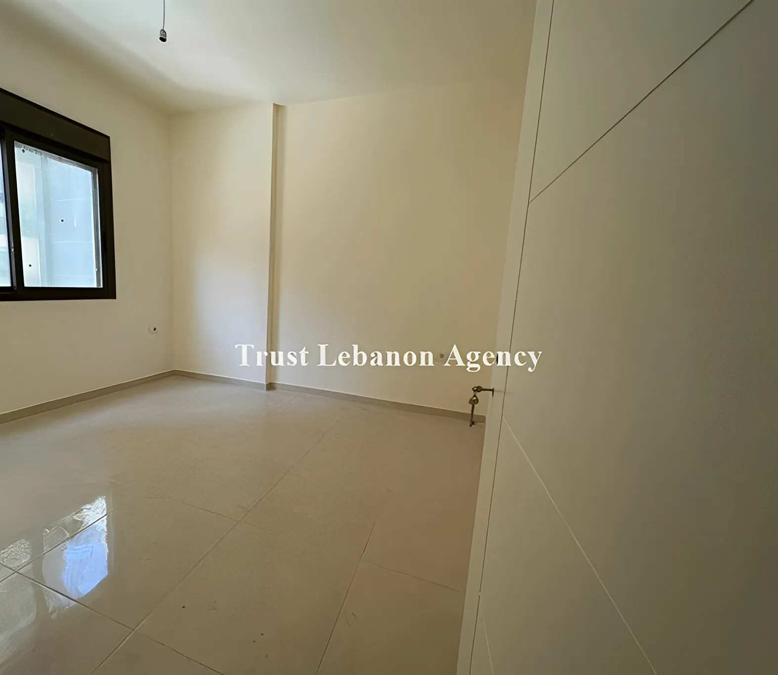 Apartment for Sale in Baabda Furn Al Chebak - 3 bed, 3 bath