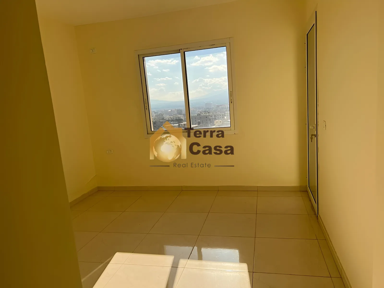 Apartment for Sale in Taalabaya For Sale With View - 3 bed, 3 bath