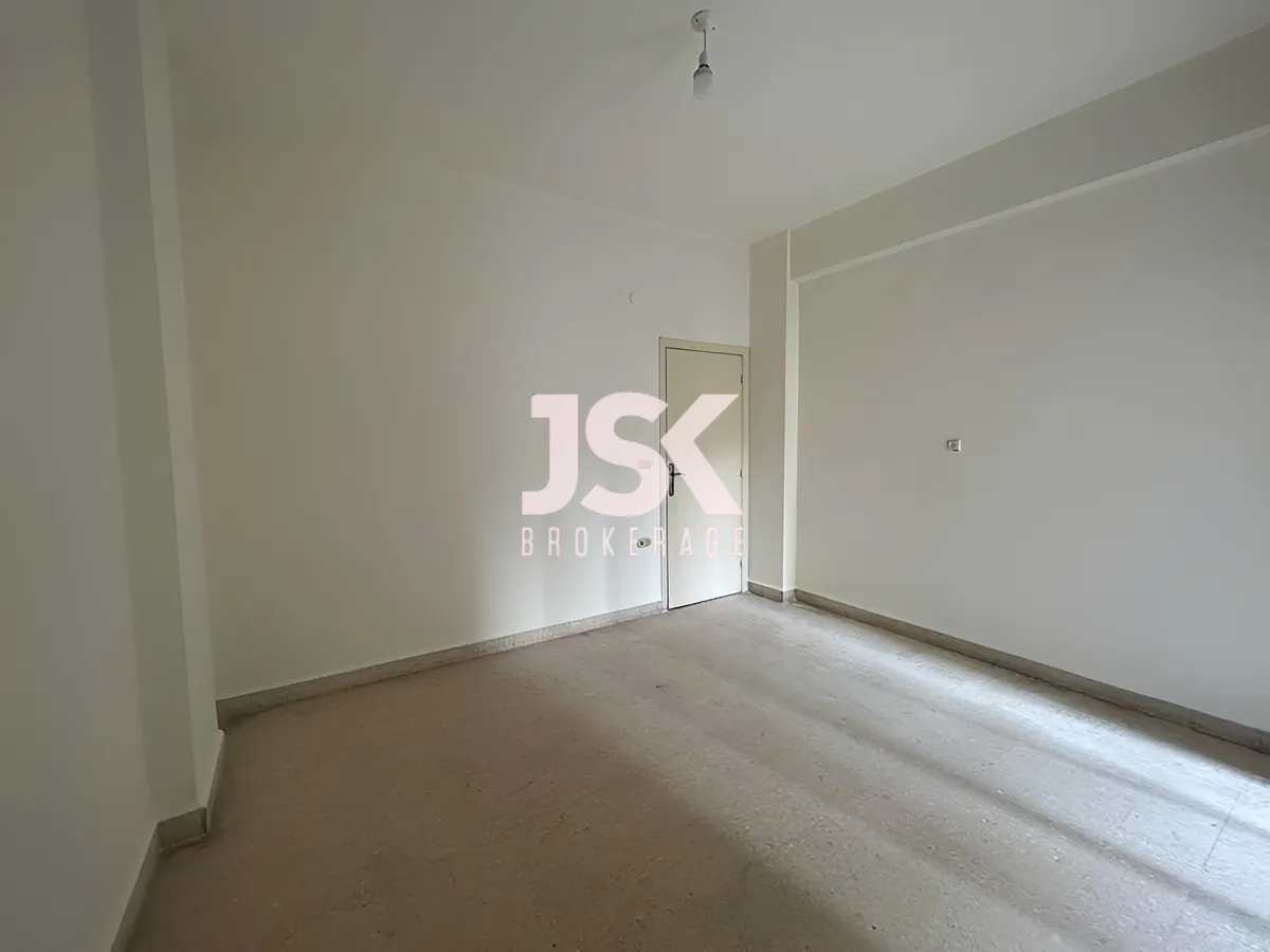 Apartment for Sale in Raoucheh, Beirut, Lebanon