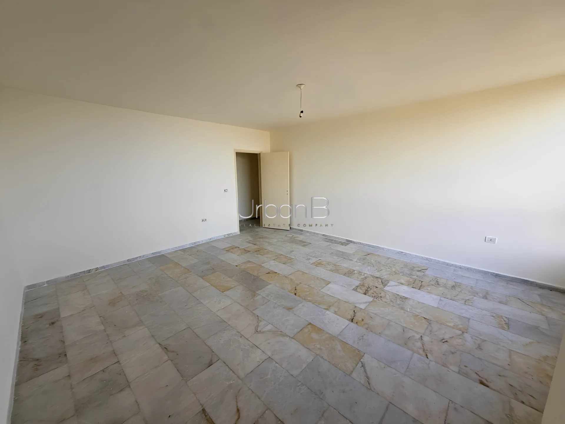 Apartment in Dawhet el hoss, aley