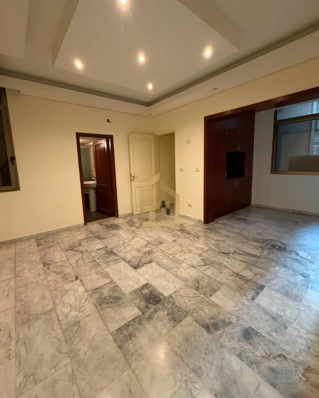 Apartment for rent in Tallet Khayat, Beirut, Lebanon