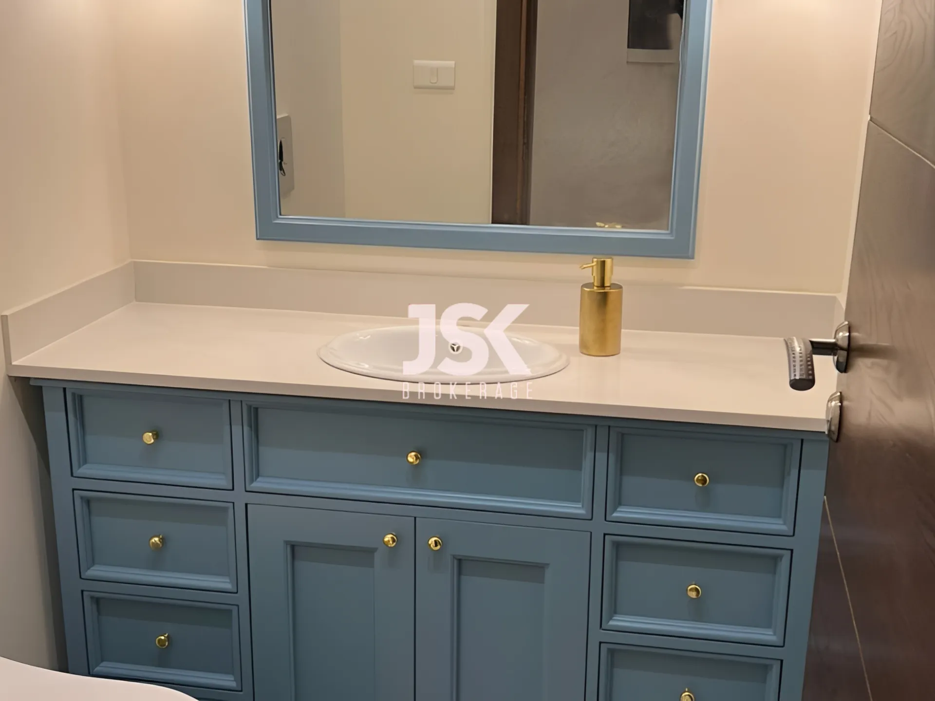 Apartment for Rent in Gharfine