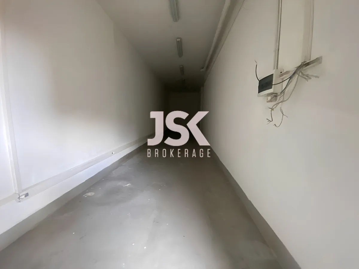 Warehouse for rent in Mazraat Yachoua