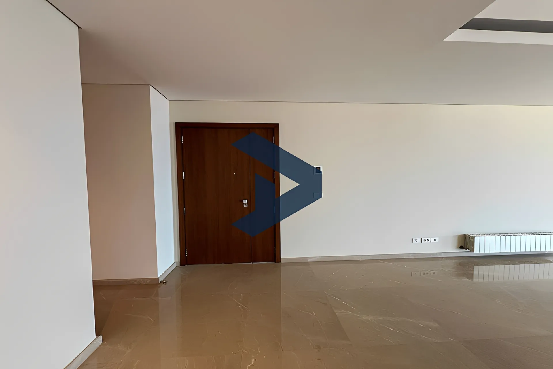 Apartment for rent in Achrafieh, Beirut, Lebanon - 4 bed, 6 bath
