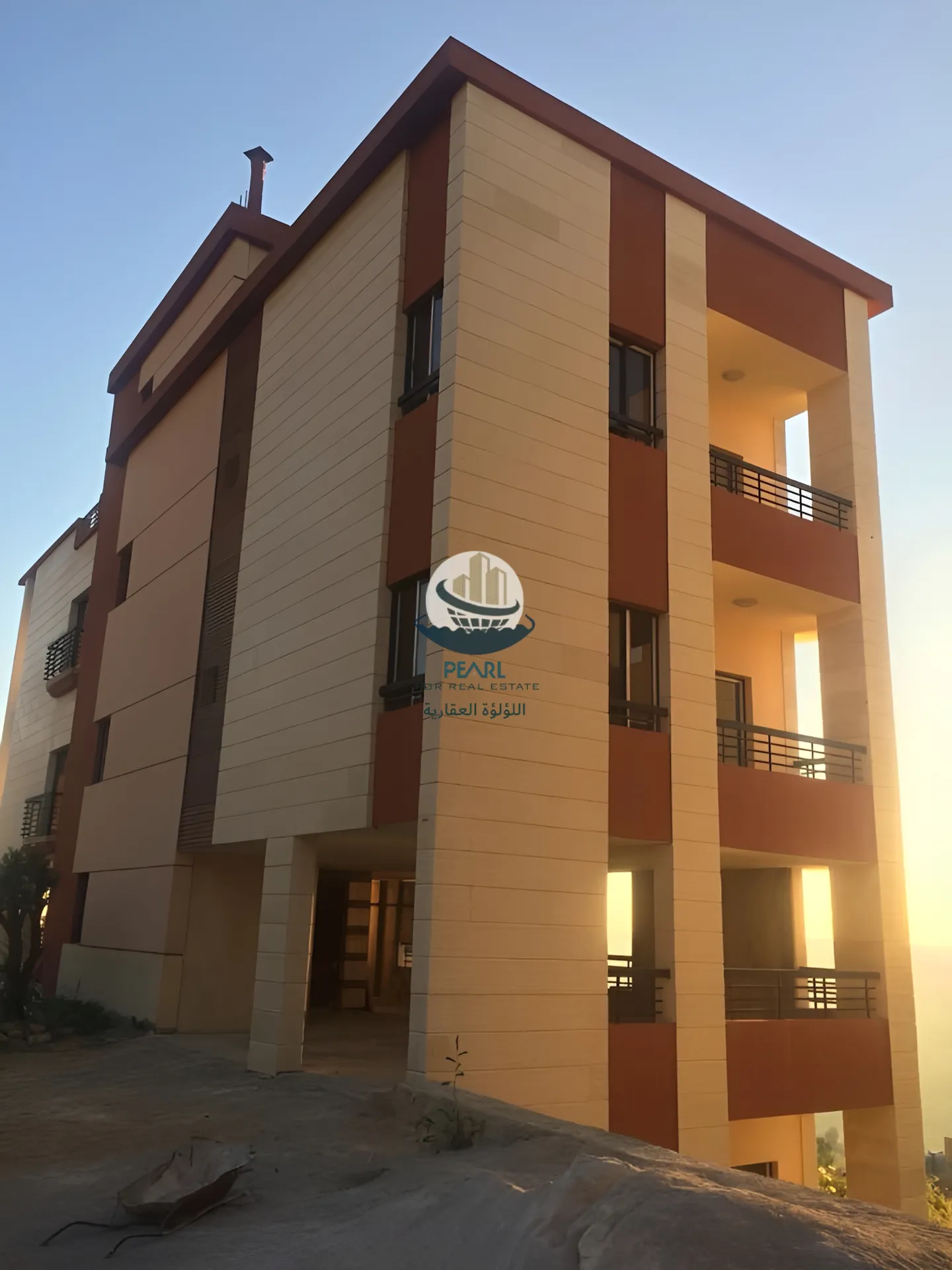 Residential Building for sale in Charoun