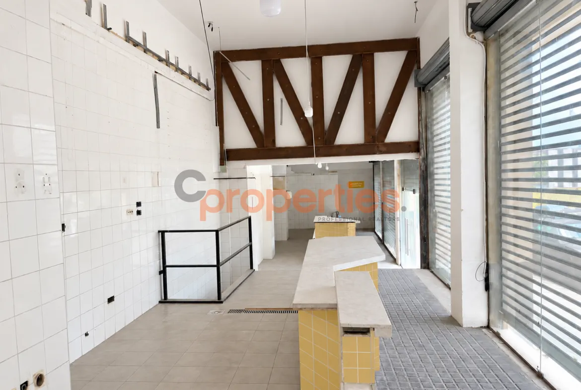 Shop for Rent in Remeil
