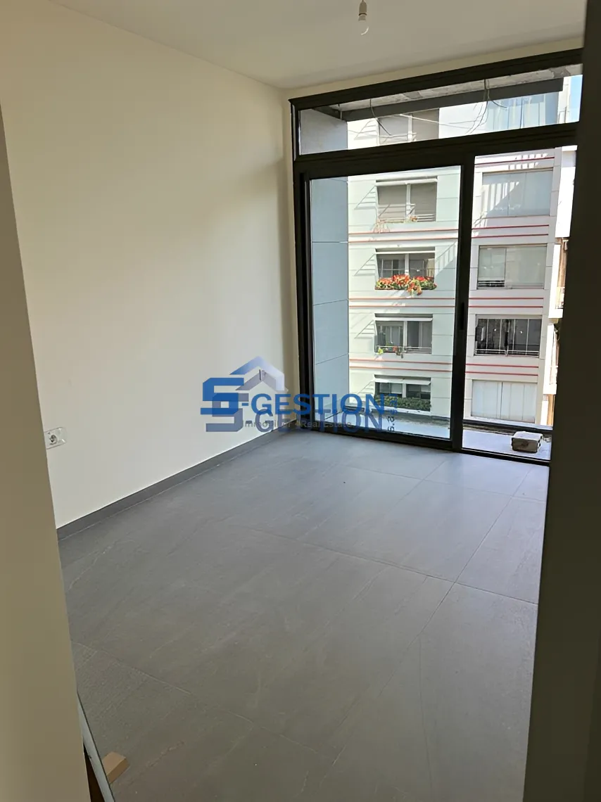 Apartment for Sale in Achrafieh - 2 bed, 2 bath