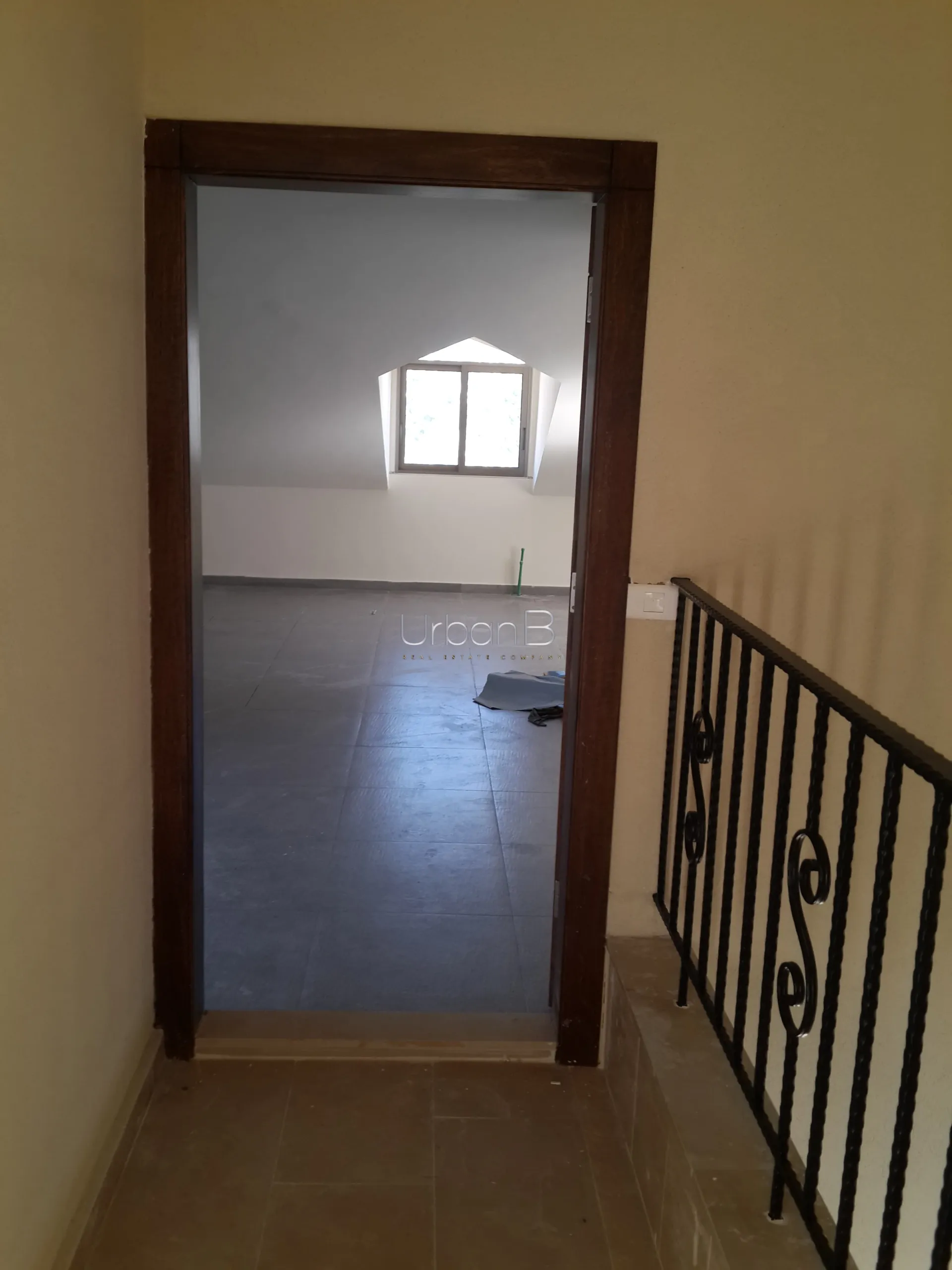 Duplex in Qornet el hamra, lebanon