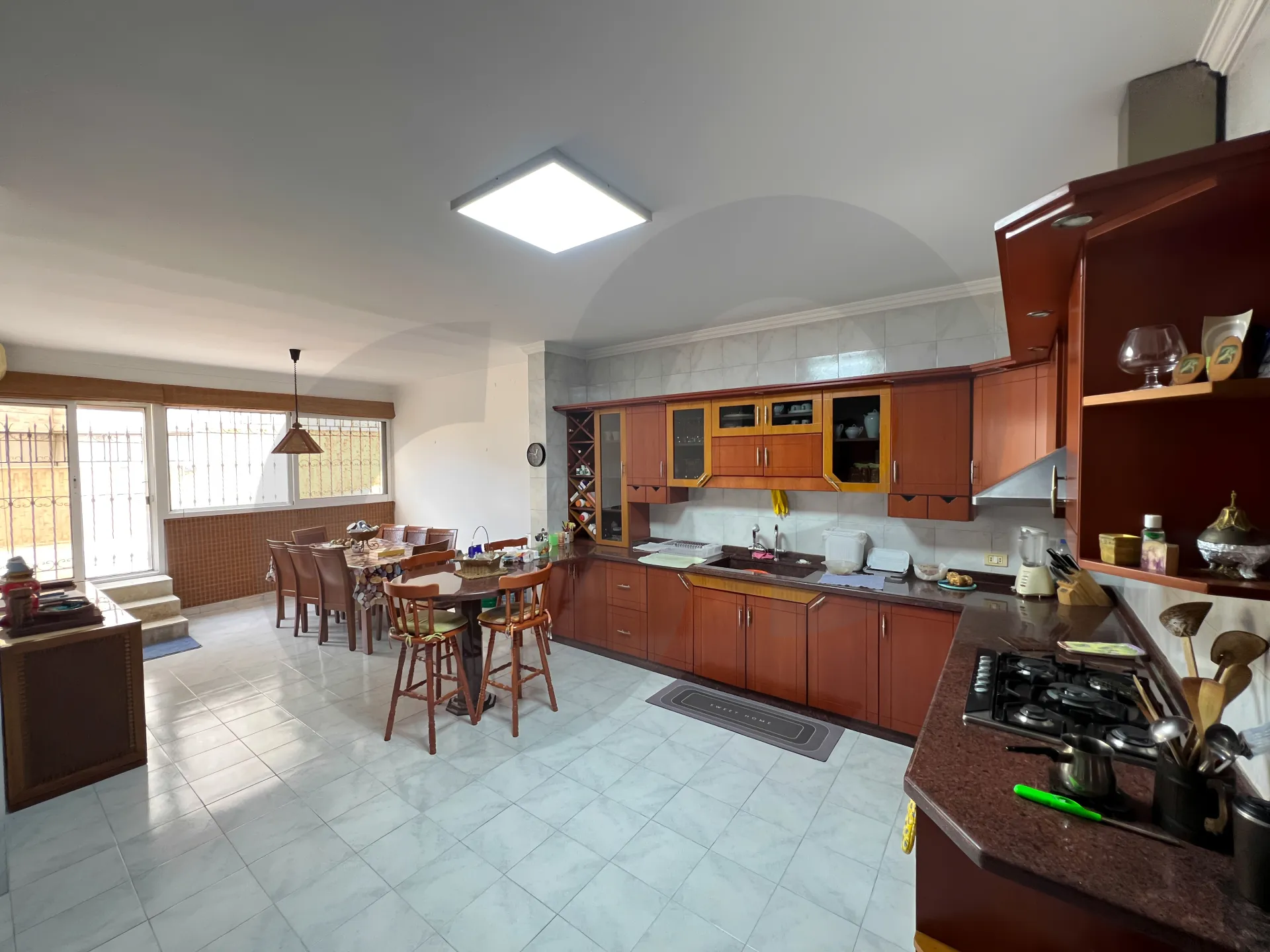 Building for Sale in Fanar