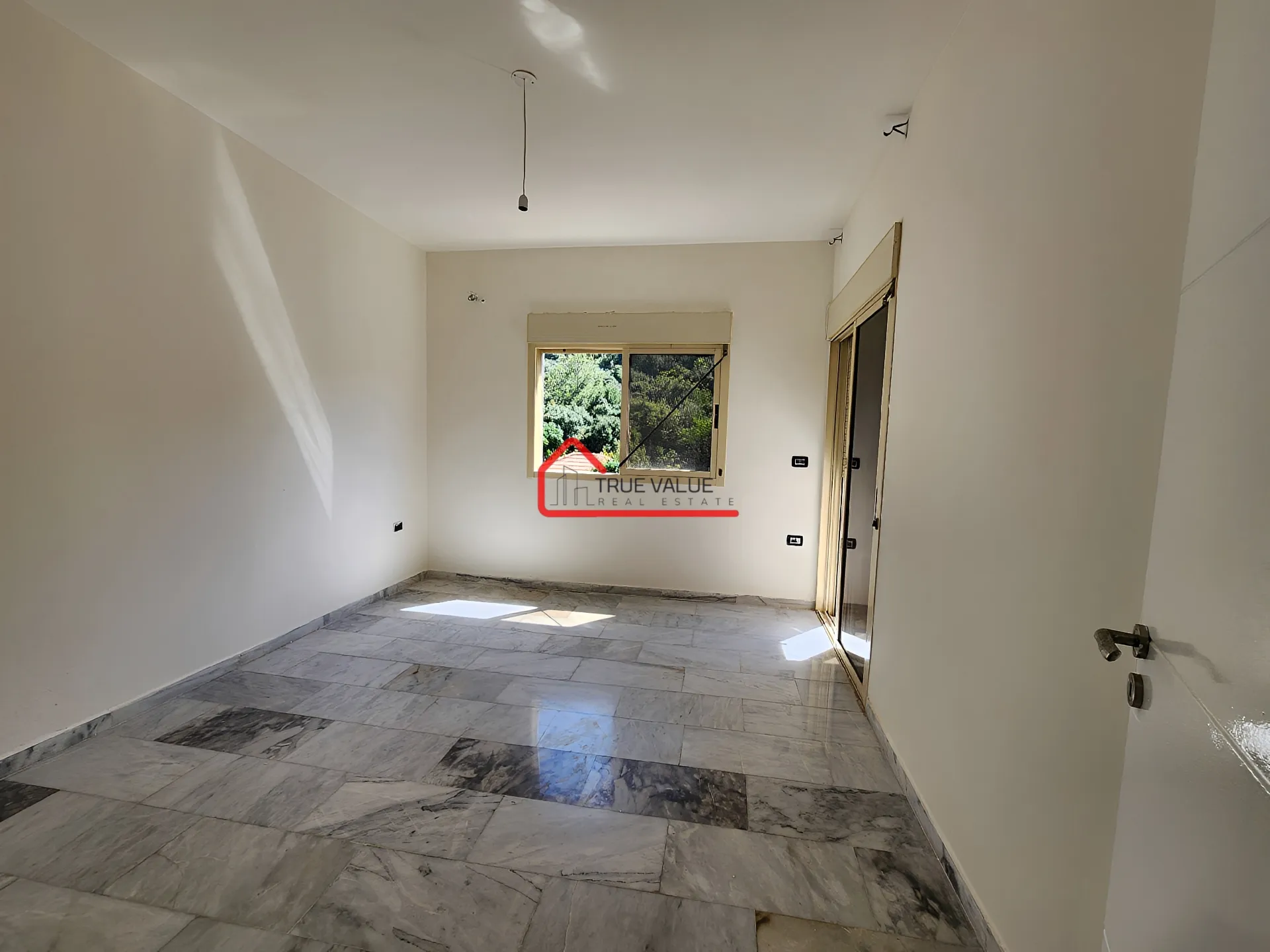 Apartment for sale in Bchamoun