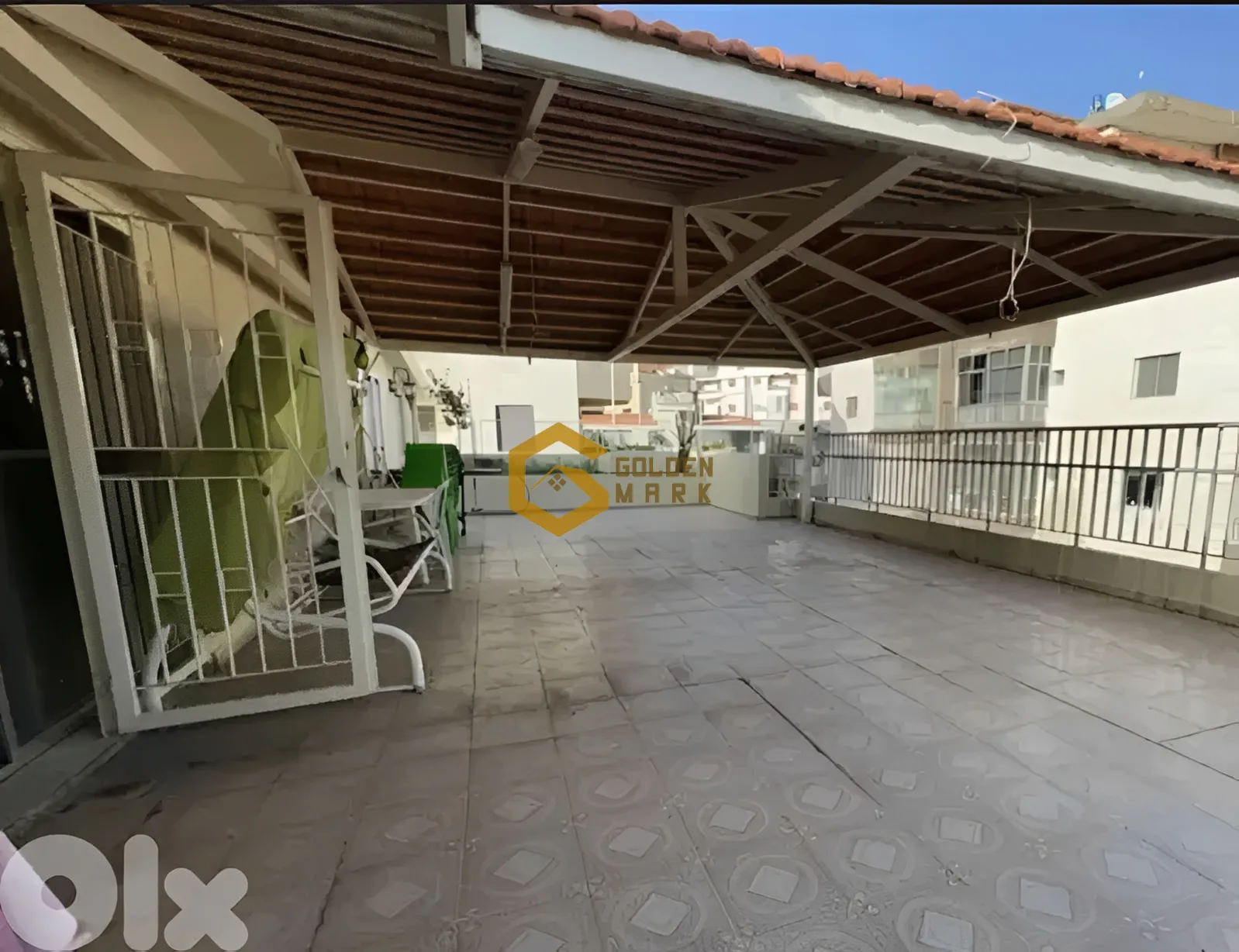 Apartment for Sale in Ballouneh - 4 bed, 5 bath