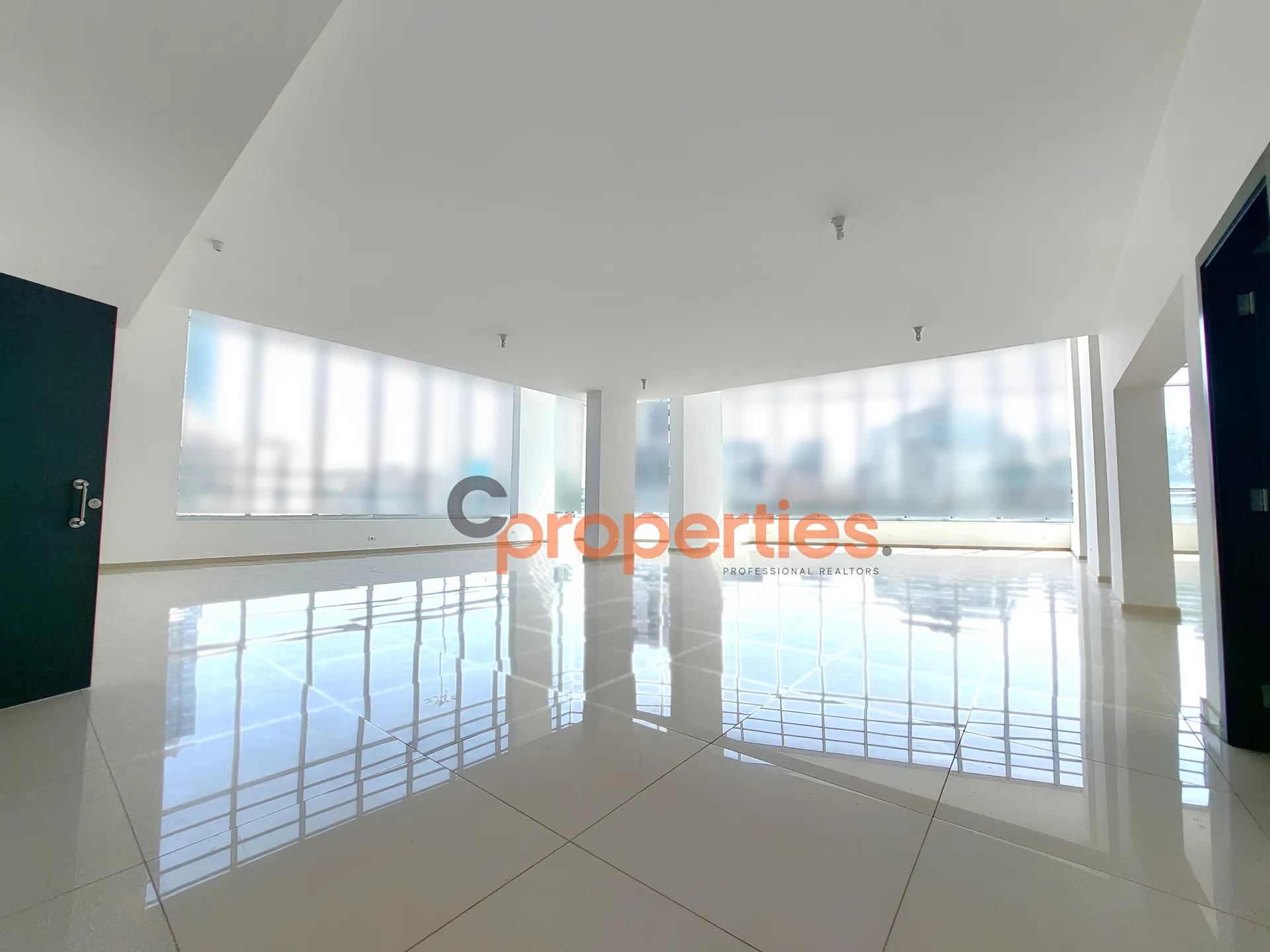 Office for Sale in Horch Tabet