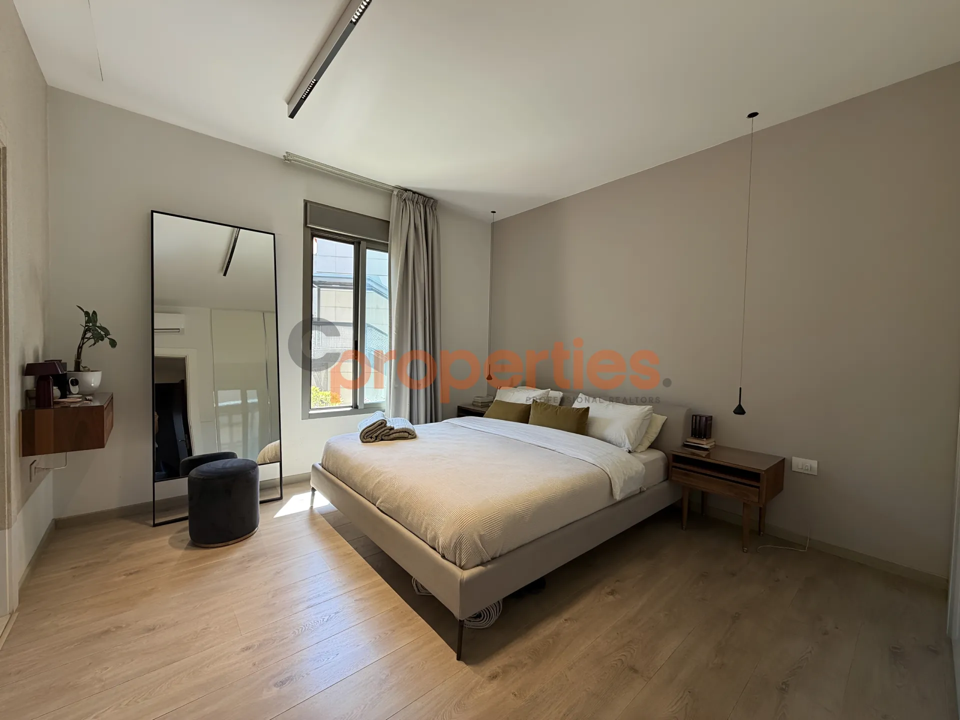 Apartment for Sale in Ballouneh