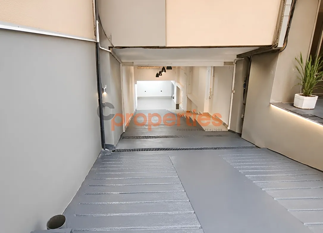 Warehouse for Rent in Achrafieh