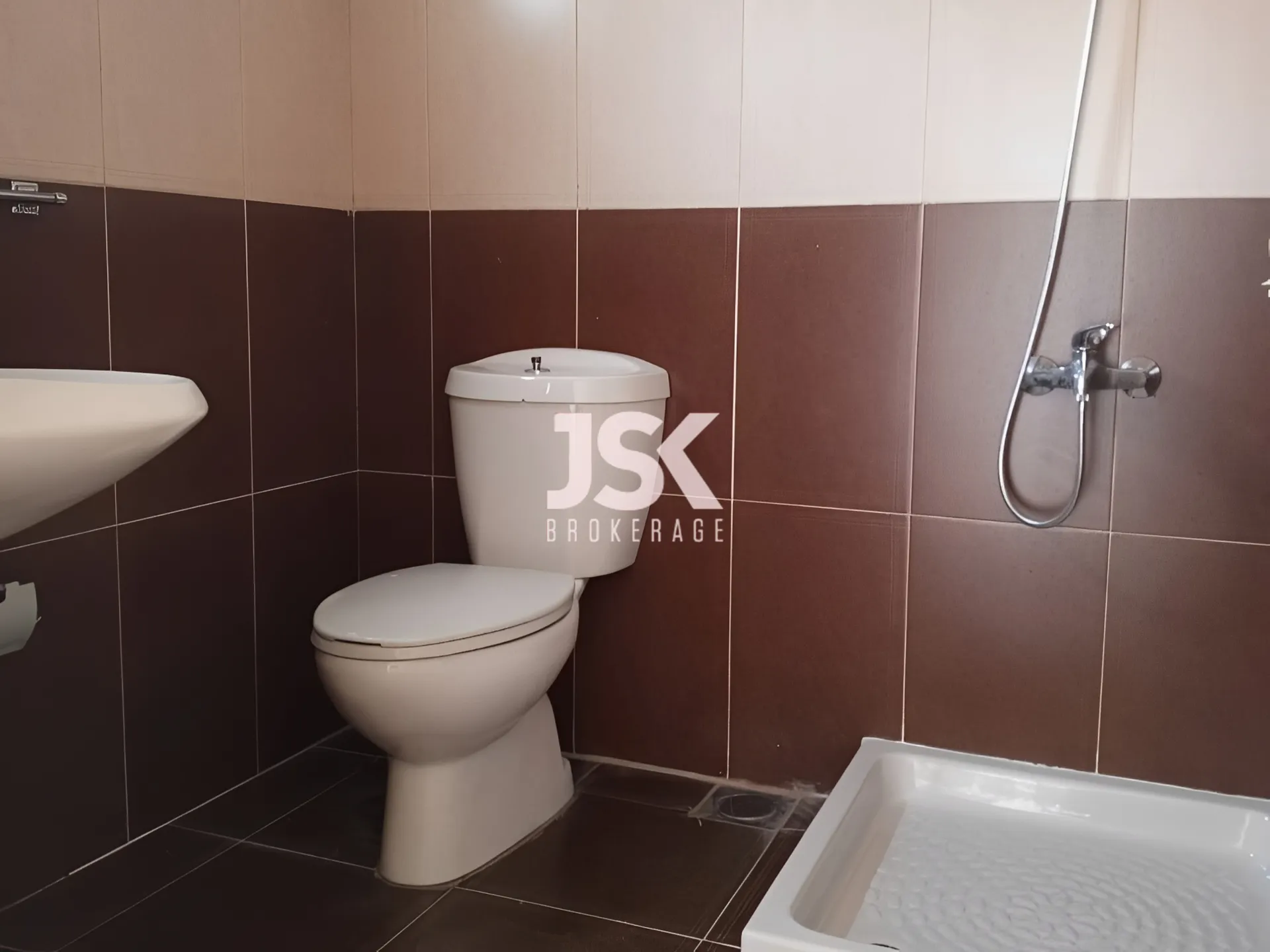Apartment for Sale in Halat