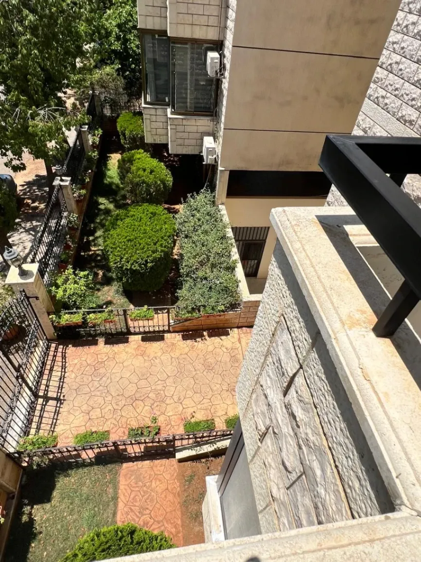 Apartment for rent in Bchamoun, Lebanon - 2 bed, 3 bath