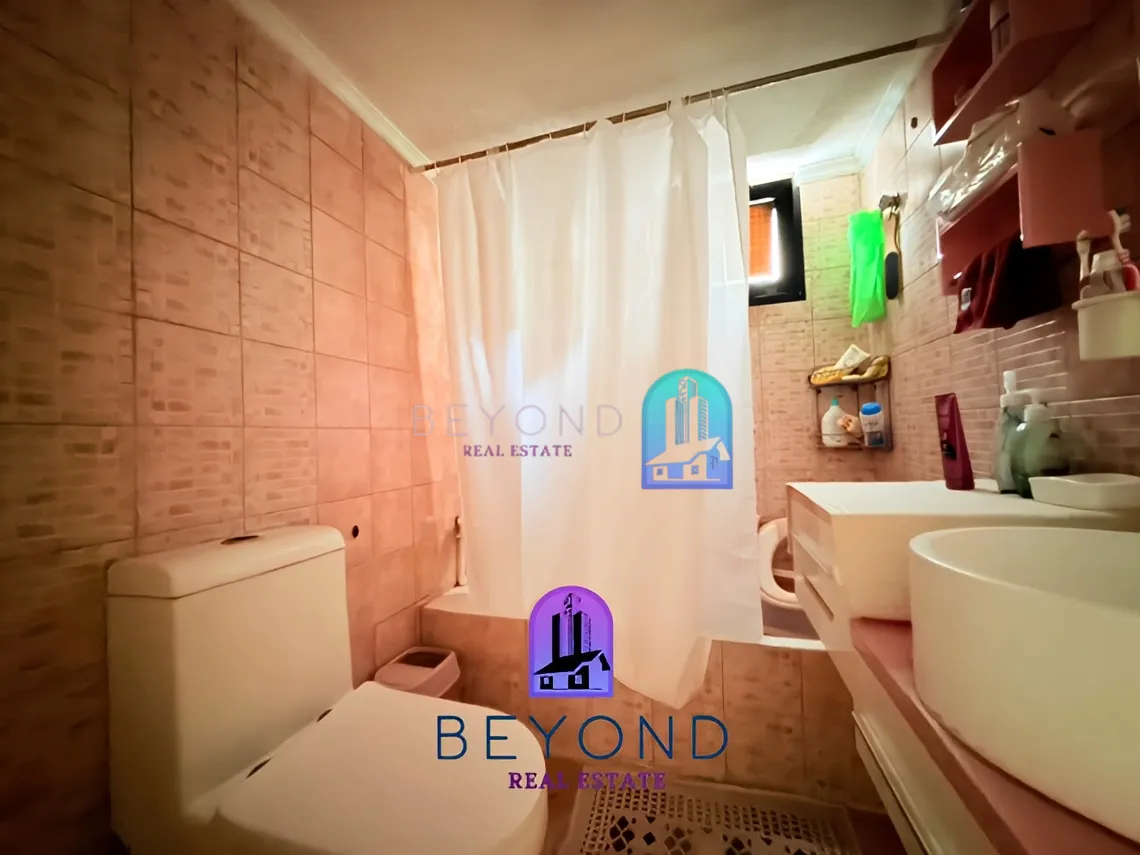 Apartment for rent in Ras Al Naba'a