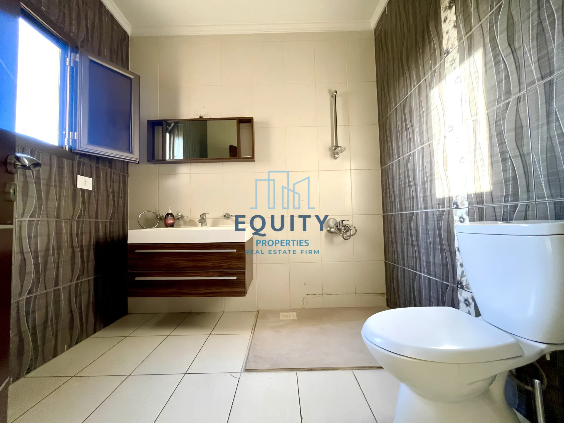 Apartment for rent in Zouk Mkayel