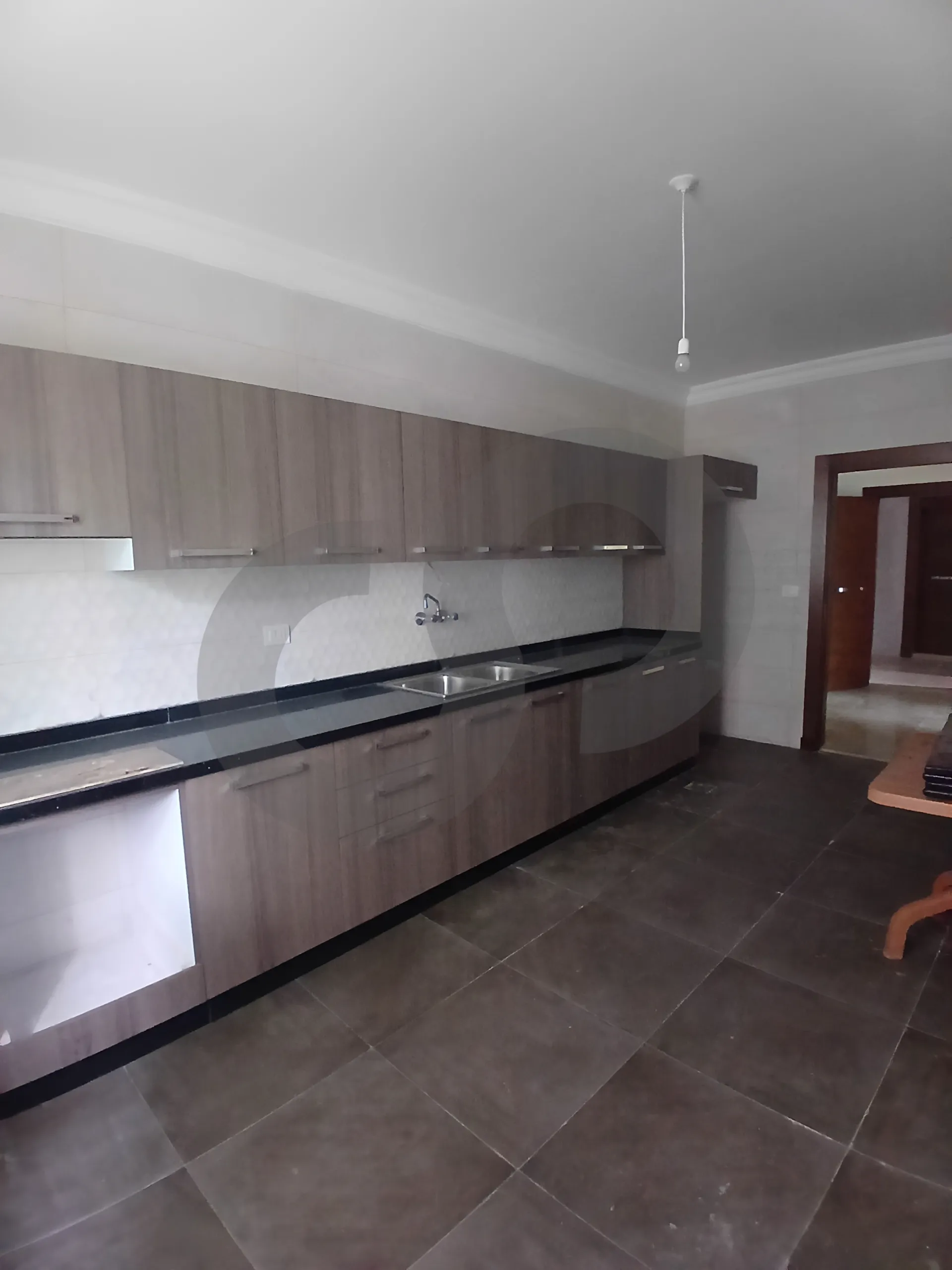 Apartment for Sale in Chouaifet El Aamroussieh