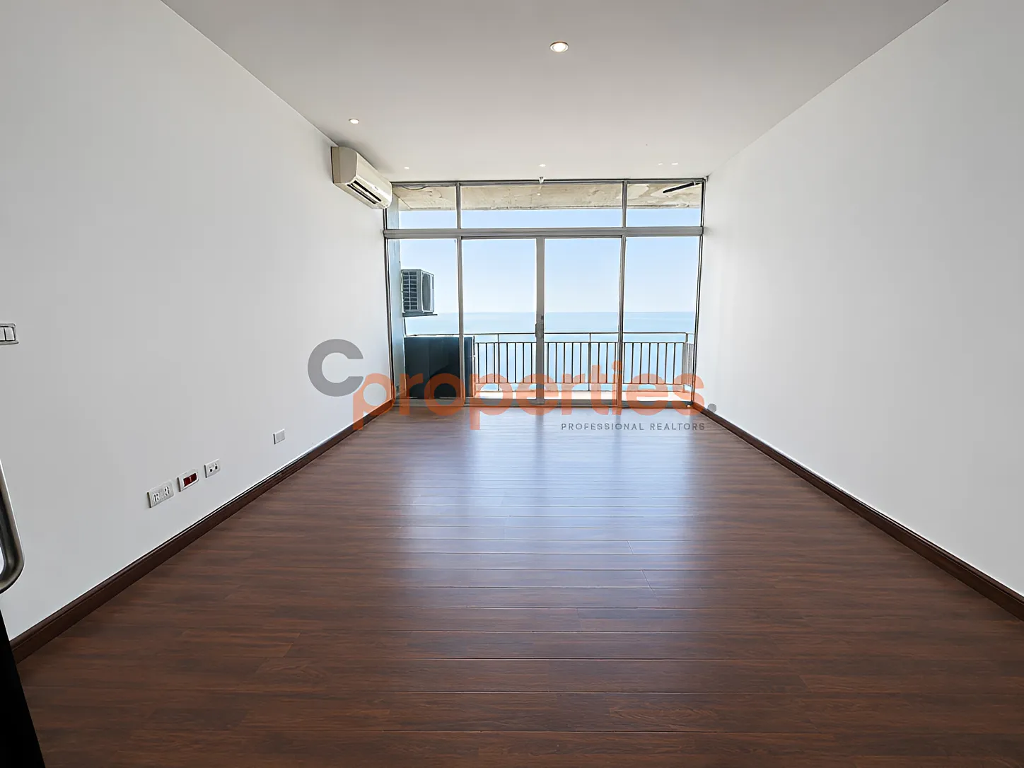 Office for Rent in Raoucheh
