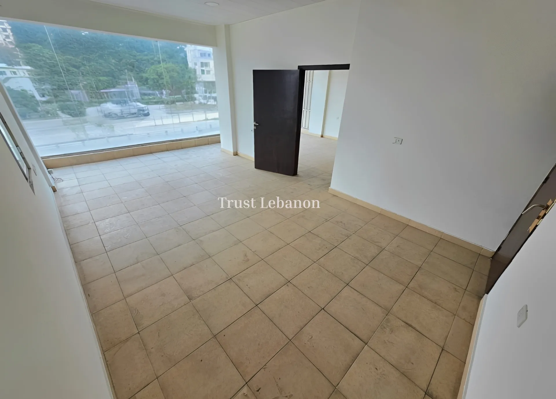 Office for rent in Zouk Mosbeh, Lebanon