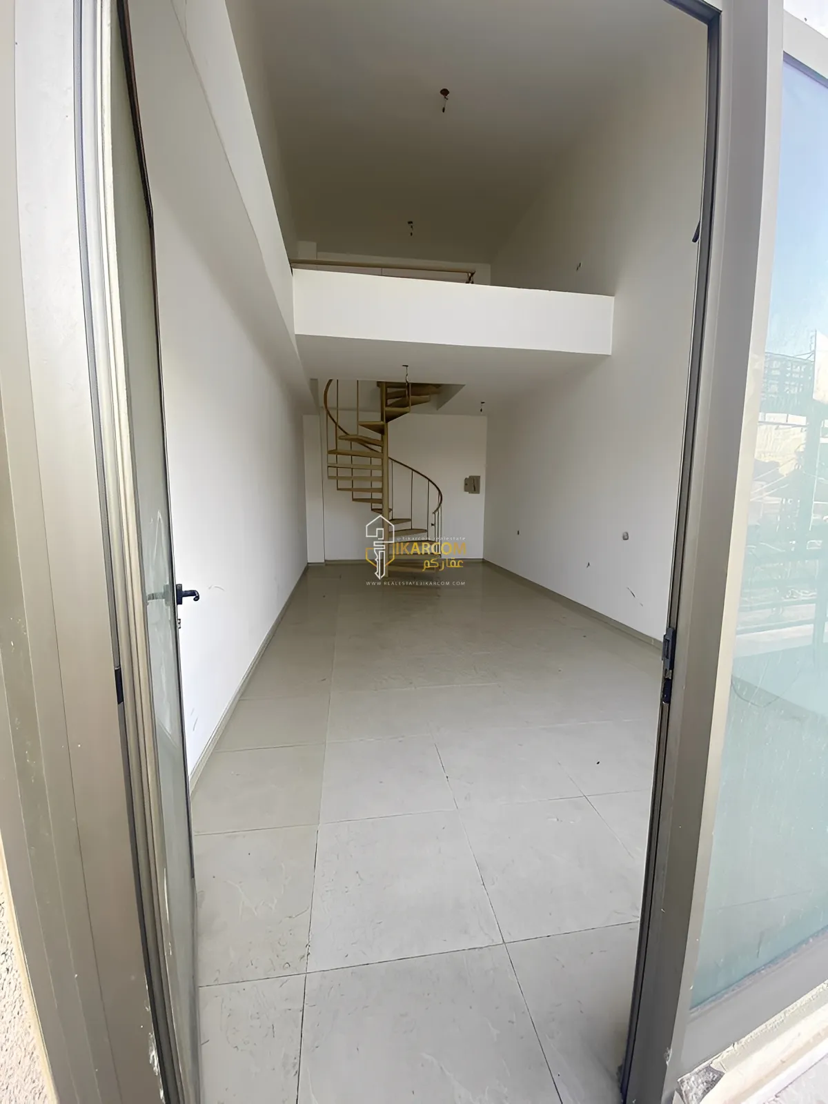 Shop for sale in Hazmieh