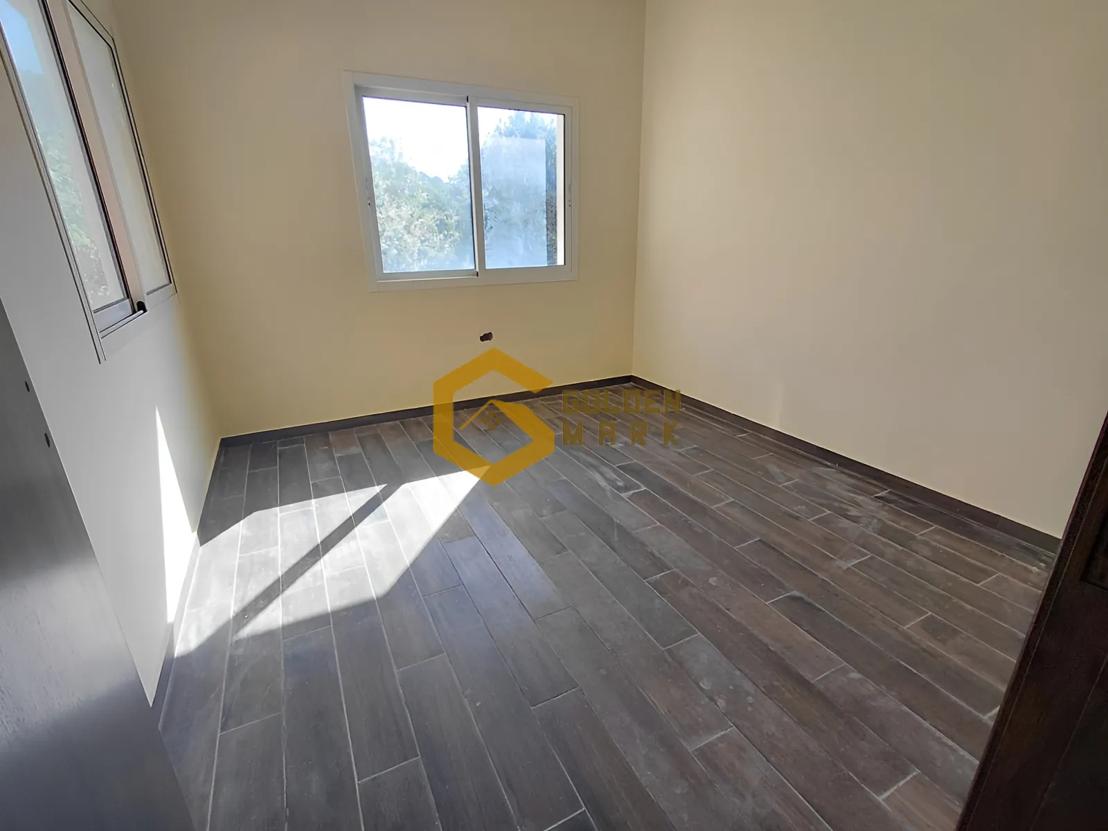 Apartment for sale in Annaya, Lebanon - 1 bed, 2 bath