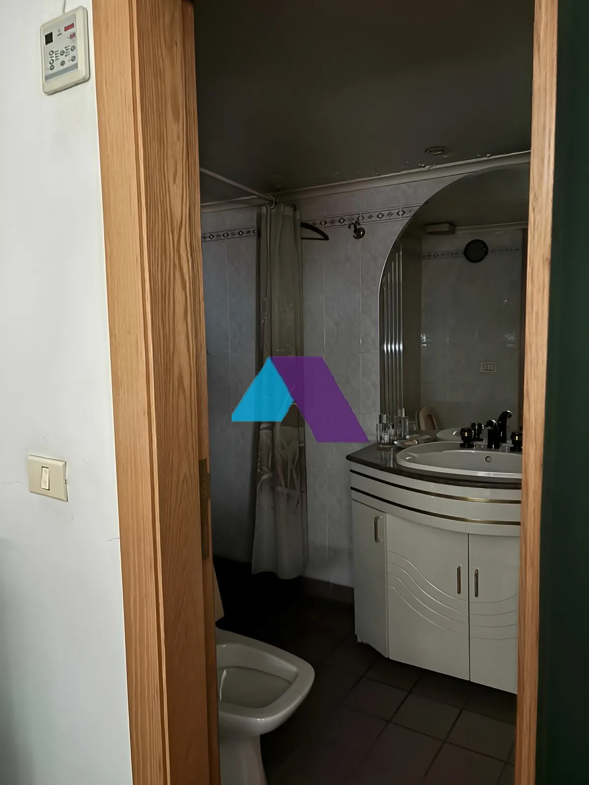 Office for rent in Jounieh