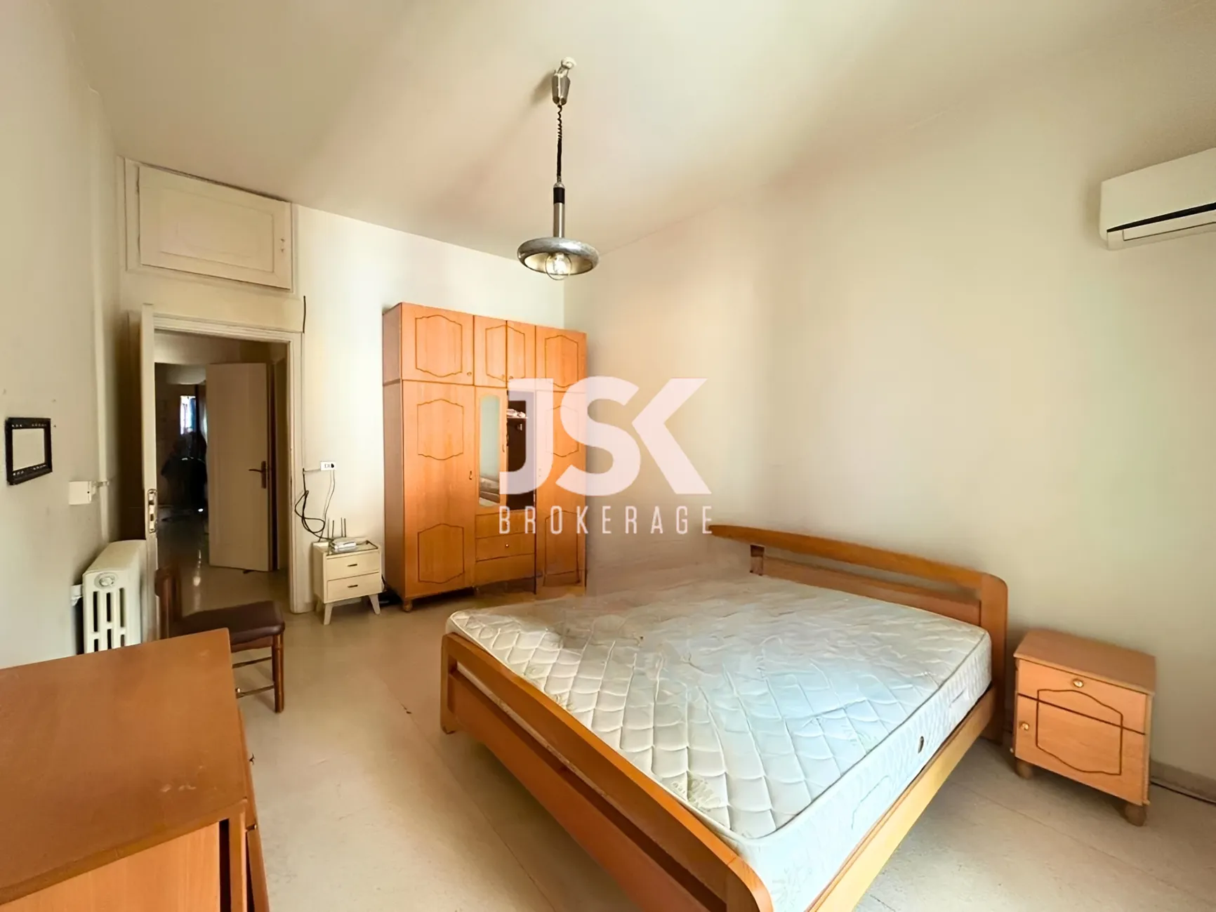 Apartment for sale in Sakiet El Janzeer, Bayrut, Lebanon