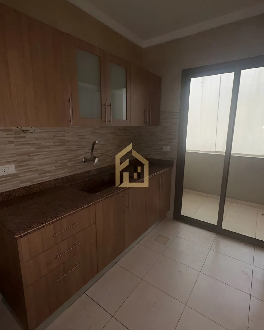 Apartment for sale in Tariq El Jdideh, Beirut, Lebanon - 3 bed, 2 bath