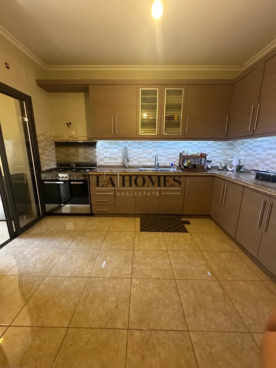 Apartment for sale in Mar elias, beirut, lebanon - 3 bed, 4.0 bath